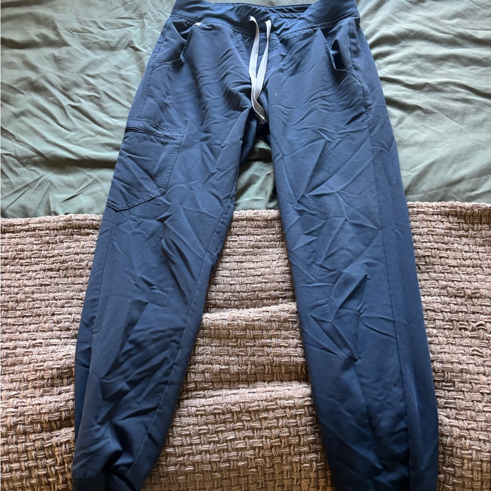 FIGS Size S Jogger Scrub Pants